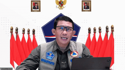 Satgas Penanganan Covid-19 Nasional melakukan berbagai strategi, antara lain mengerahkan tim dan relawan serta BPBD setempat untuk bersiap.