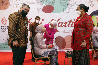 Peringatan hari Kartini di Jakarta, Kamis (21/4/2022).