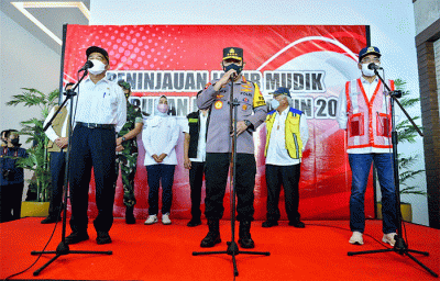 Kapolri Jenderal Listyo Sigit Prabowo mengapresiasi kepada masyarakat yang telah melakukan mudik Hari Raya Idul Fitri atau Lebaran tahun 2022 lebih awal.