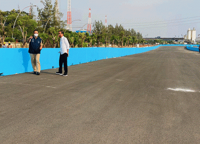 Presiden pun berharap proyek pembangunan sirkuit tersebut dapat berjalan sesuai dengan jadwal yang telah ditetapkan.