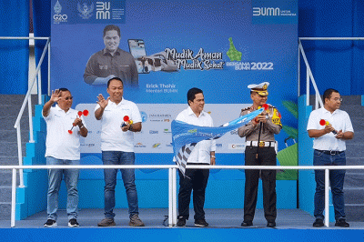 Menteri Badan Usaha Milik Negara Erick Thohir menghadiri secara langsung acara pelepasan Program Mudik Aman Mudik Sehat Bersama BUMN di Gelora Bung Karno.