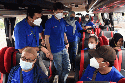 Pelepasan armada Mudik Bareng XL Axiata di Jakarta, Rabu (27/4/2022).