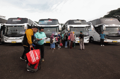 Pelepasan armada Mudik Bareng XL Axiata di Jakarta, Rabu (27/4/2022).