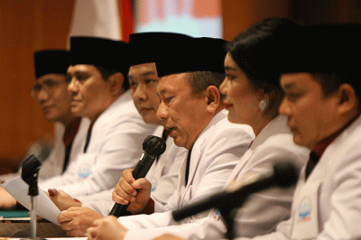 Pelantikan pengurus Pusat Perkumpulan Dokter Seluruh Indonesia (PDSI) di Jakarta, Rabu (27/4/2022).
