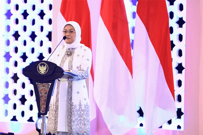 Menteri Ketenagakerjaan Ida Fauziyah, menghadiri acara syukuran dan doa bersama pekerja/buruh pada peringatan Hari Buruh Internasional (May Day) Tahun 2022.