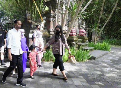 Dari Yogyakarta, Presiden Joko Widodo beserta keluarga menghabiskan libur Lebaran di Provinsi Bali.