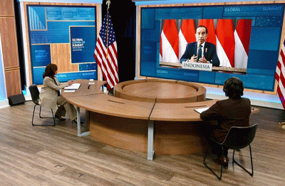 Presiden Jokowi berpidato secara virtual pada Global Covid-19 Summit yang digelar di Washington DC, Amerika Serikat, pada Kamis, 12 Mei 2022.