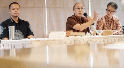 Peluncuran green product pembungkus berupa Hexcel Wrap sebagai pengganti gelembung plastik (bubble wrap) di Jakarta, Rabu (18/5/2022).