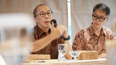 Peluncuran green product pembungkus berupa Hexcel Wrap sebagai pengganti gelembung plastik (bubble wrap) di Jakarta, Rabu (18/5/2022).