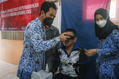Dengan KTP el penyandang disabilitas secara otomatis sudah resmi menjadi warga negara.