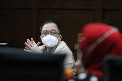 Teddy Tjokrosapoetro menjalani sidang lanjutan di Pengadilan Tipikor, Jakarta, Rabu (25/5/2022).