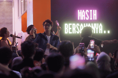 Suasana keseruan pengunjung BNI Java Jazz Festival 2022 di JIExpo Kemayoran, Jakarta Pusat, Minggu (29/5/2022).