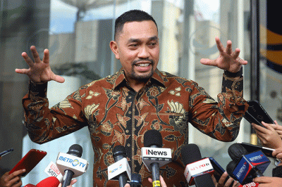 Ketua Pelaksana Formula E Ahmad Sahroni memberikan keterangan kepada wartawan di Jakarta, Rabu (1/6/2022).