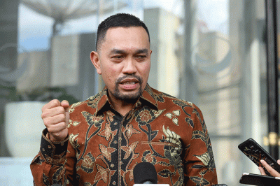 Ketua Pelaksana Formula E Ahmad Sahroni memberikan keterangan kepada wartawan di Jakarta, Rabu (1/6/2022).