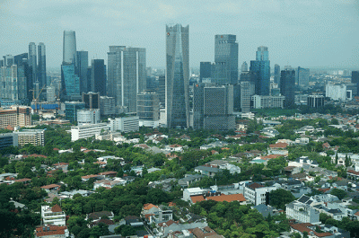 Foto gedung-gedung bertingkat di kawasan Jakarta, Kamis (9/6/2022).