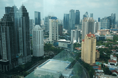 Foto gedung-gedung bertingkat di kawasan Jakarta, Kamis (9/6/2022).