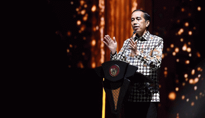 Presiden Joko Widodo memberikan sambutan saat pembukaan perayaan HUT ke-50 Himpunan Pengusaha Muda Indonesia (Hipmi) di Jakarta Convention Center.