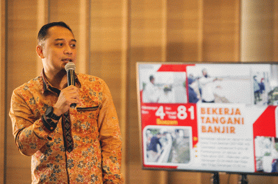 Wali Kota Surabaya, Eri Cahyadi memberikan pemaparan materi saat penjurian dalam acara Indonesia Visionary Leader (IVL) sesi XI di Auditorim Gedung Sindo.