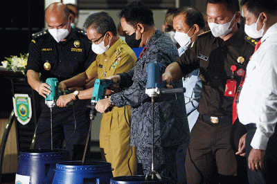 Memperingati Hari Anti Narkotika Internasional (HANI), Badan Narkotika Nasional Provinsi (BNNP) Sumsel memusnakan 4 kg narkotika jenis sabu.