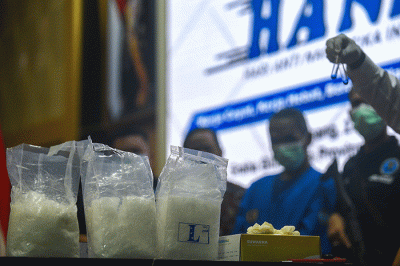 Memperingati Hari Anti Narkotika Internasional (HANI), Badan Narkotika Nasional Provinsi (BNNP) Sumsel memusnakan 4 kg narkotika jenis sabu.