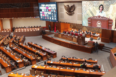 Rapat paripurna ke-26 masa persidangan V tahun 2021-2022 di Kompleks Parlemen, Senayan, Jakarta, Kamis (30/6/2022).