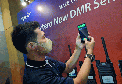 Peluncuran seri mobile radio profesional terbaru di Indonesia di Jakarta, Sabtu (2/7/2022).