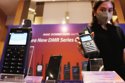 Peluncuran seri mobile radio profesional terbaru di Indonesia di Jakarta, Sabtu (2/7/2022).