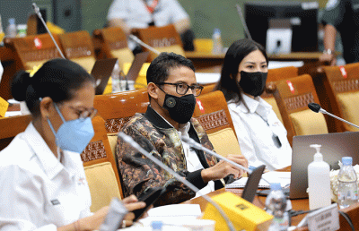 Rapat Kerja dengan Komisi X DPR di Kompleks Parlemen, Senayan, Jakarta, Senin (4/7/2022).
