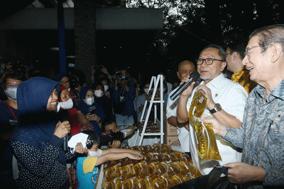 Kemendag Luncurkan Minyak Goreng Rakyat Bermerek Minyakita