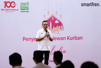 Penyerahan hewan kurban kepada DKM Masjid Jami Assuhaimiah & Masjid Tarihuniyyah di Jakarta, Jumat (8/7/2022).