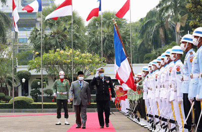 Menteri Pertahanan Prabowo Subianto menerima kunjungan Kepala Staf Angkatan Udara dan Antariksa Prancis Général d'Armée Aérienne Stéphane Mille di Kemhan.