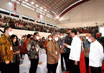 Presiden Jokowi menyampaikan pidatonya pada acara Pemberian Nomor Induk Berusaha (NIB) Pelaku Usaha Mikro Kecil (UMK) Perseorangan Tahun 2022.