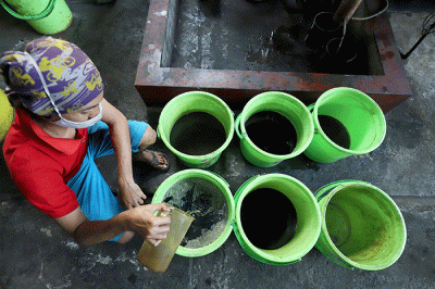Aktivitas pengolahan sampah di Industri Pengelolaan Sampah Terpadu (IPST) di lingkungan Serdag.