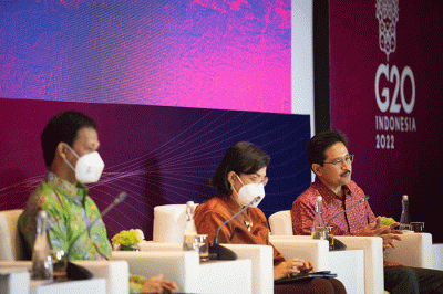 Menteri Keuangan Sri Mulyani Indrawati, secara langsung memberikan Keynote Speech pada acara forum bisnis, serta menjadi pembicara utama.