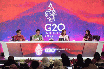 Menteri Keuangan Sri Mulyani Indrawati, secara langsung memberikan Keynote Speech pada acara forum bisnis, serta menjadi pembicara utama.