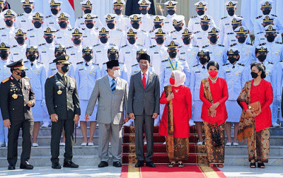 Pelantikan dan pengambilan sumpah para calon perwira remaja (capaja) TNI dan Polri.