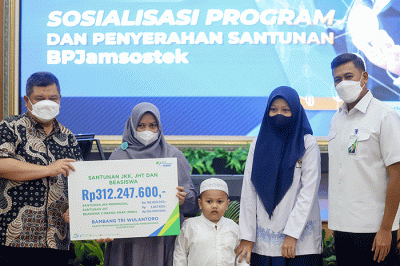 Santunan tersebut merupakan bukti hadirnya negara memberikan kepastian akan jaminan sosial kepada seluruh pekerja Indonesia.