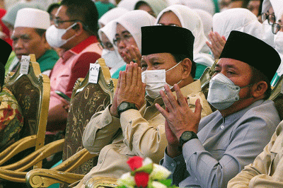 Menteri Pertahanan Prabowo Subianto saat menghadiri pembukaan Kongres Fatayat NU ke-16 di Dinning Hall, Jakabaring Sport City Palembang, Jumat (15/7/2022).