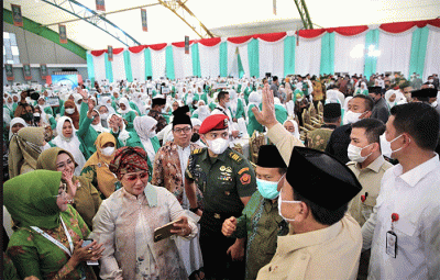 Gemuruh Sorak Sorai Emak-Emak Di Kongres Fatayat NU Saat Prabowo ...