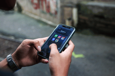Ilustrasi foto sejumlah layanan di bawah naungan Meta yaitu WhatsApp, Facebook dan Instagram lolos dari ancaman blokir.