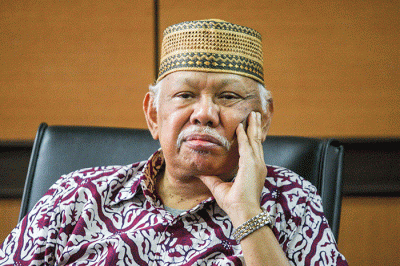 Potret Ketua Dewan Pers Prof. Dr. H. Azyumardi Azra, M.Phil., M.A., CBE usai wawancara di Kantor Dewan Pers, Jakarta, Kamis (22/7/2022).