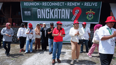Suasana reuni ke-4 alumni Angkatan 79 Universitas Hasanuddin (Unhas) di Malino, Kabupaten Gowa, Sulawesi Selatan, Minggu (24/7/2022).