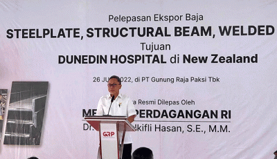 Menteri Perdagangan (Mendag) Zulkifli Hasan melakukan pelepasan ekspor 3.800 metrik ton baja struktur dan plat baja ke Selandia Baru.