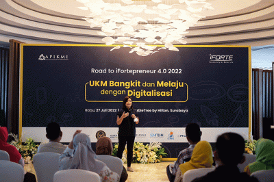 Road to iFortepreneur 4.0 tahun 2022 dengan tema UKM Bangkit dan Melaju Lewat Digitalisasi, di kota Surabaya, Jawa Timur, Rabu (27/7/2022).