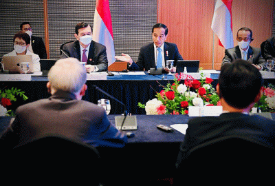 Mengawali kunjungannya di Korea Selatan, Presiden Joko Widodo menghadiri pertemuan dengan CEO perusahaan-perusahaan Korea Selatan di Lotte Hotel.
