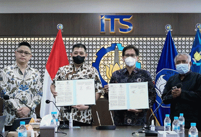 Memorandum of Understanding (MoU) di Ruang Rapat Pimpinan (Rapim) Gedung Rektorat ITS, Surabaya, Jawa Timur.