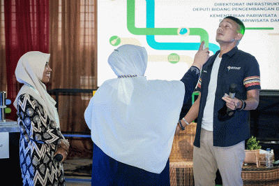 Menteri Pariwisata dan Ekonomi Kreatif Sandiaga Salahuddin Uno melakukan kunjungan kerja ke Provinsi Aceh.
