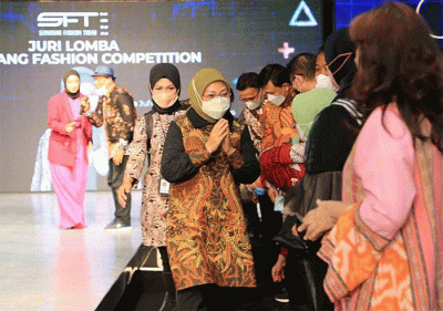 Semarang Fashion Trend (SFT) Tahun 2022, yang dibuka langsung oleh Menteri Ketenagakerjaan Ida Fauziyah, Jumat (5/8/2022).