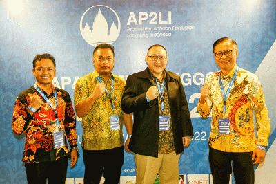 Rapat umum dan pemilihan ketua umum AP2LI (Asosiasi Perusahaan Penjualan Langsung Indonesia) di Surabaya.