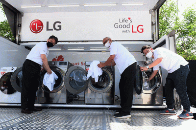 Kegiatan Mencuci Sehat Bersama LG di Jakarta, Kamis (11/8/2022).